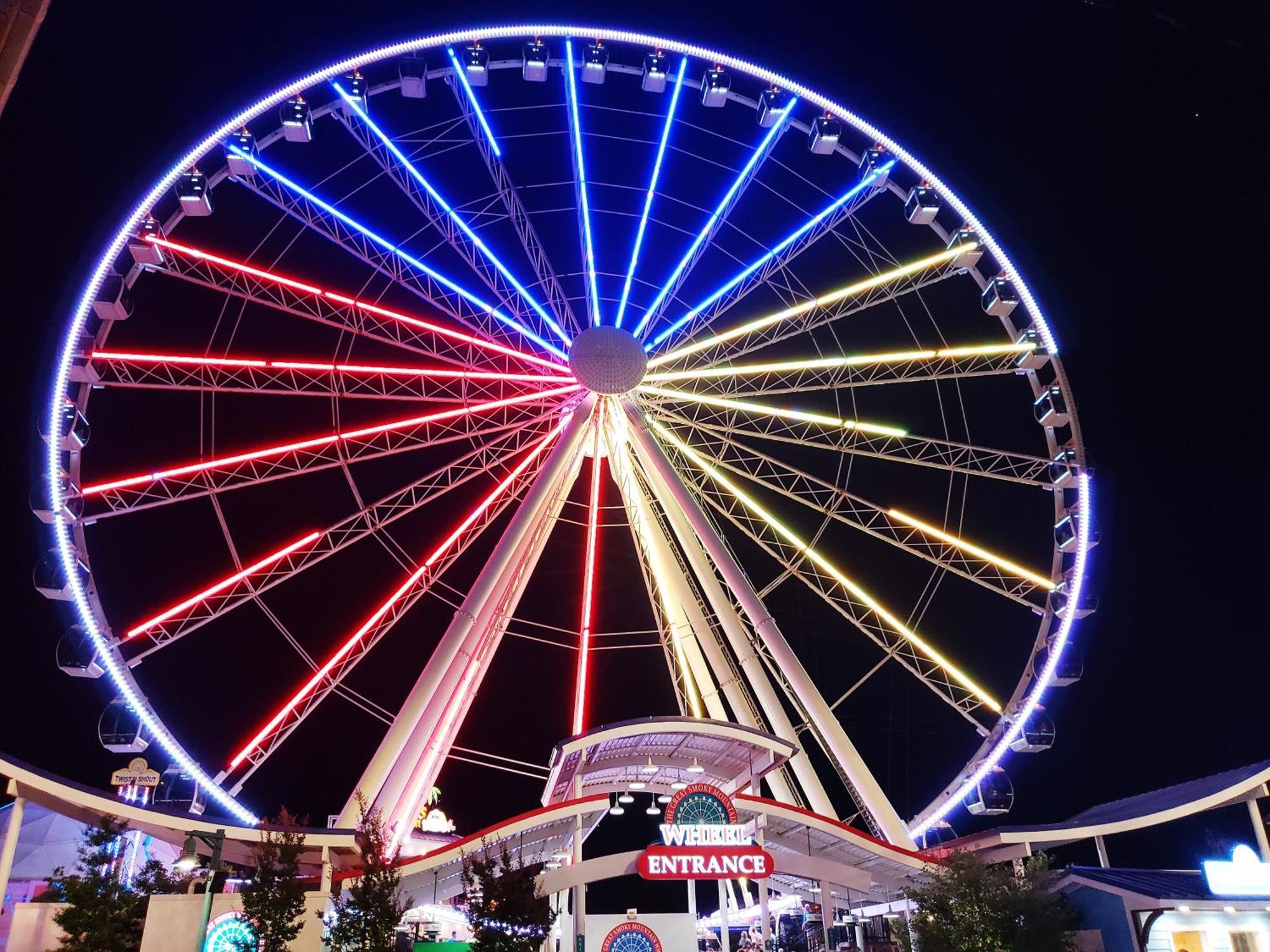 A Great Escape - Get 1089 Of Free Area Attraction Tickets For Each Paid Day, Dollywood And More! Пиджен-Фордж Номер фото